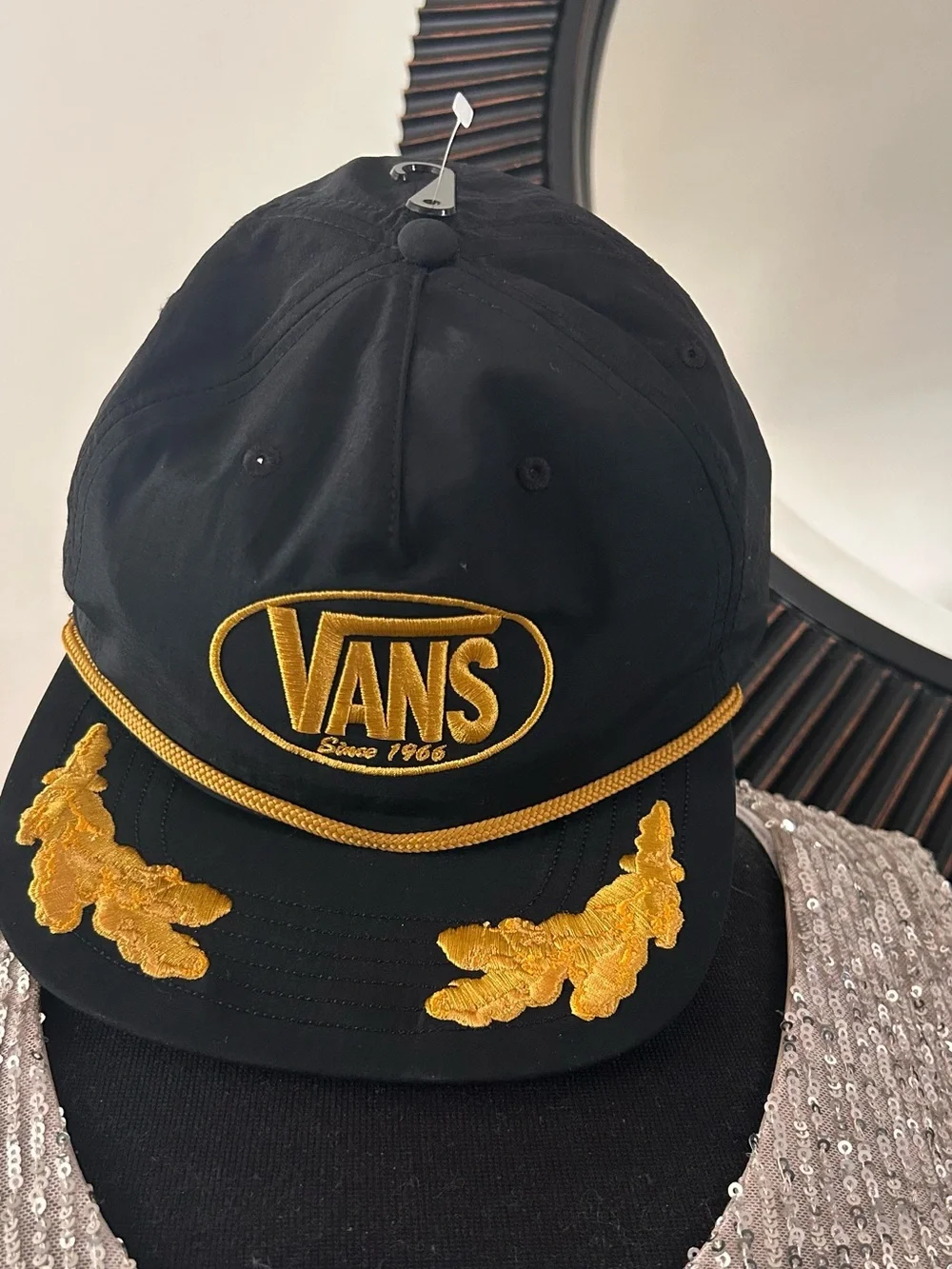 “NEW” Vans Off the Wall Cap